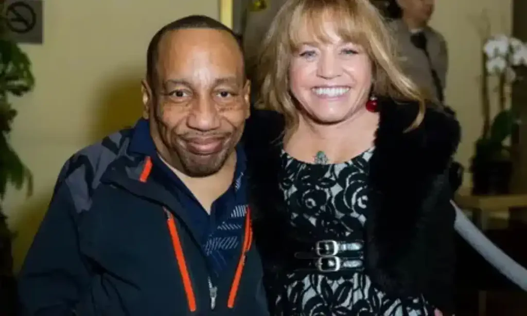 2. When did Otelia Cox get married?